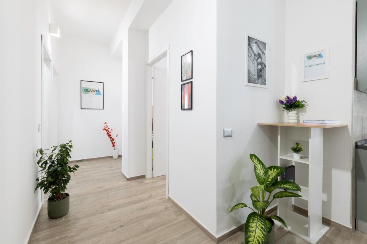 Quarzo. Modern Rooms 卡利亚里 外观 照片