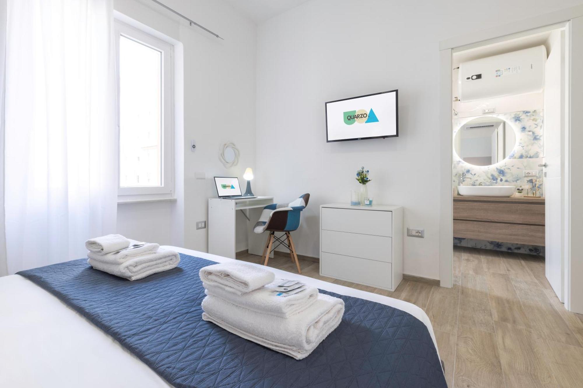 Quarzo. Modern Rooms 卡利亚里 外观 照片